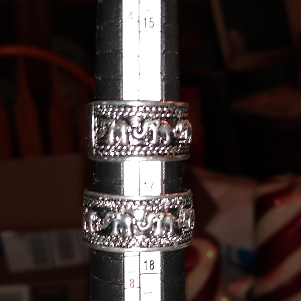NWT BALI  ARTISAN BAND RING WITH ELEPHANT DETAIL